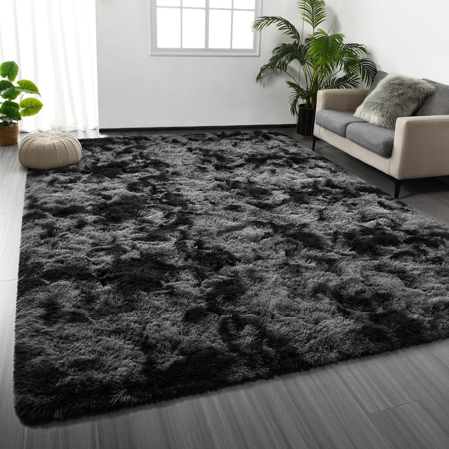 Hand-Tufted Wool & Silk Blend Luxury Rug